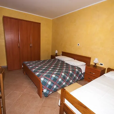 Lena Apartman *