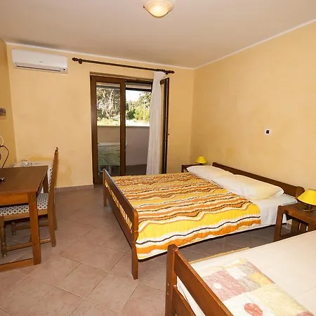 Apartman Lena