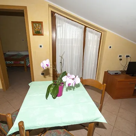 Lena Appartamento Premantura