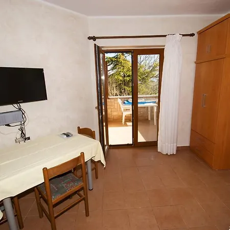 Appartamento Lena Premantura