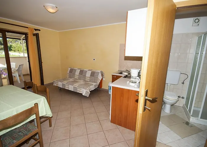 Lena Apartman Premantura